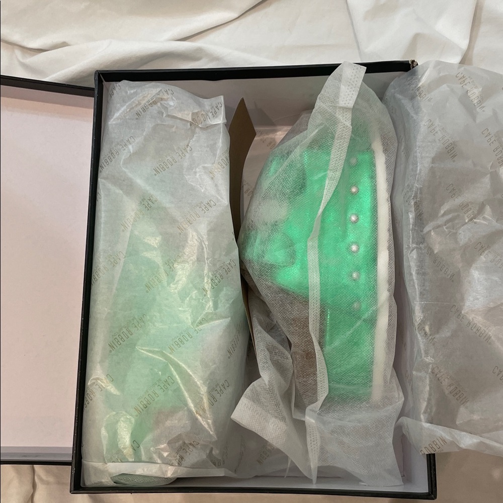 •CAPE ROBBIN• “Frannie” Double Buckle Upper Platform Sandals - Green // NIB - Picture 5 of 12
